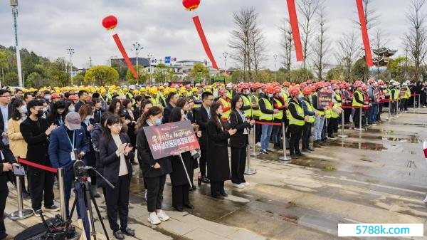 桂林融创国外旅游度假区开业倒计时100天誓师大会恢弘举行