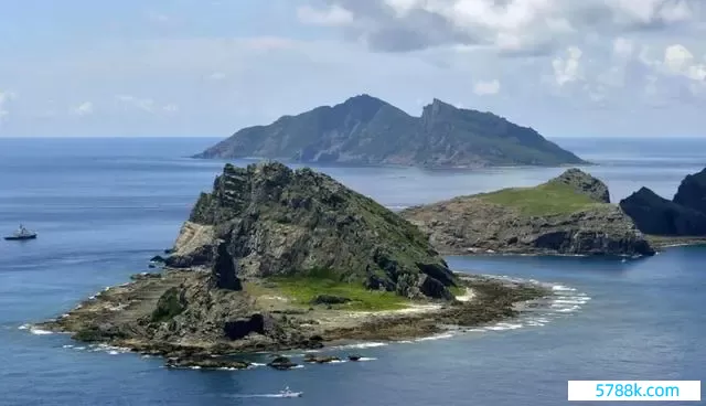 趁菲律宾大闹南海，日本摸进垂纶岛，中国海警布阵，包围圈已成型